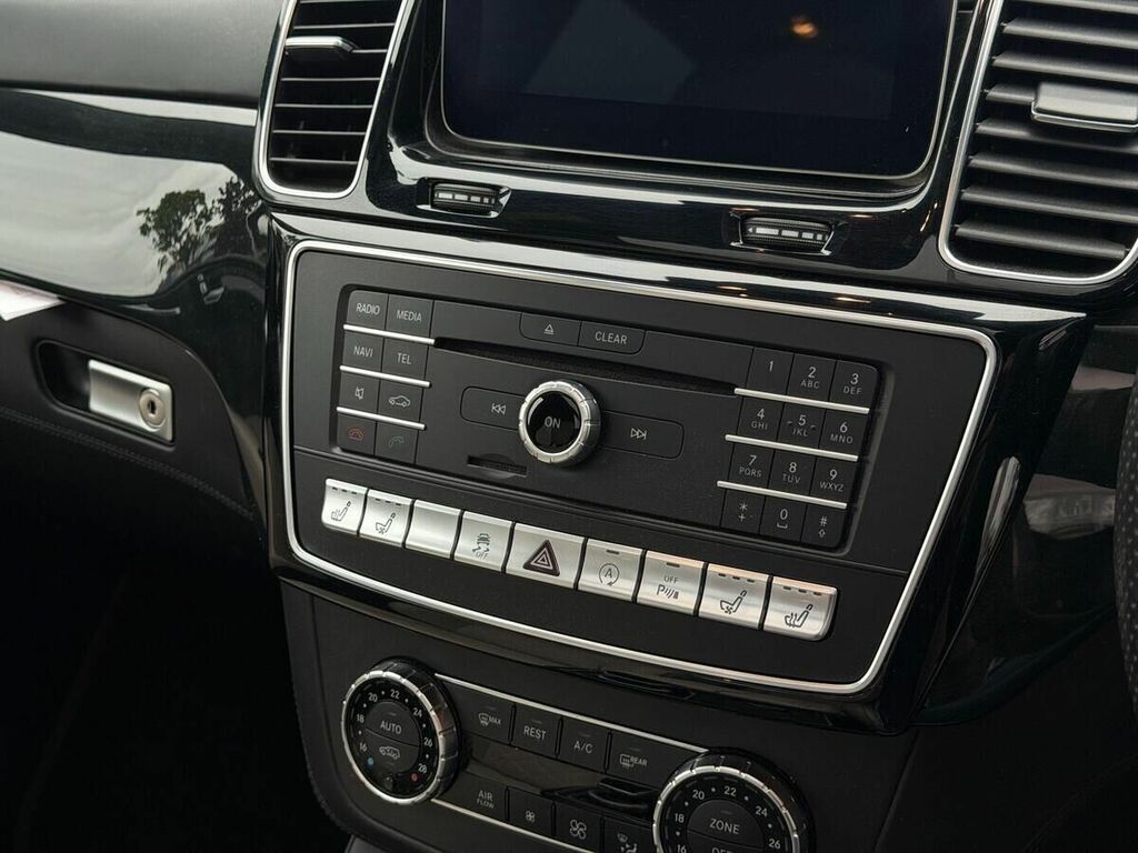 Mercedes-Benz GLE Class 350D 4Matic Amg Line 9G-tronic Blue #31
