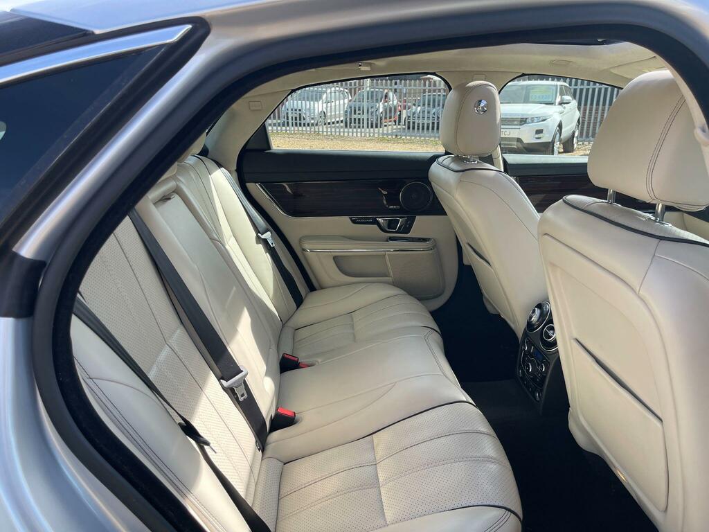 Jaguar XJ Saloon 3.0D V6 Portfolio Euro 5 Ss 20 Black #14