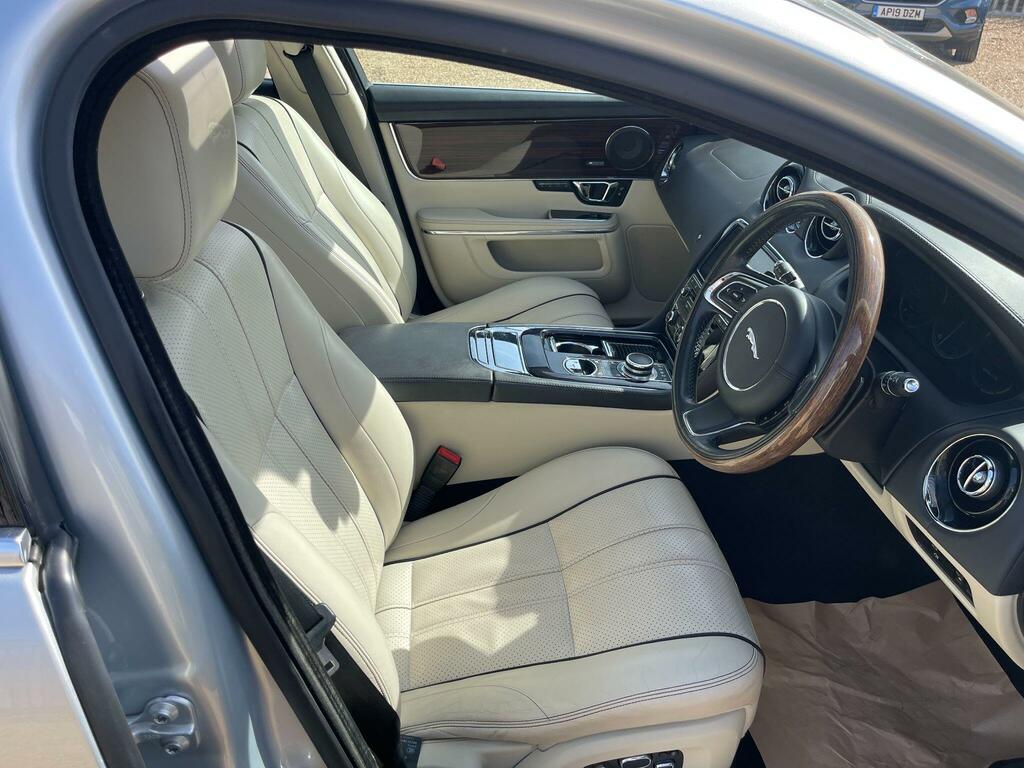 Jaguar XJ Saloon 3.0D V6 Portfolio Euro 5 Ss 20 Black #7