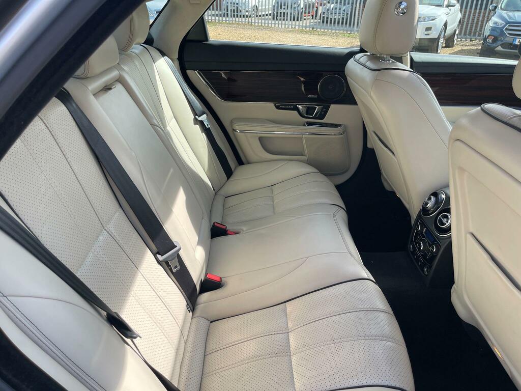Jaguar XJ Saloon 3.0D V6 Portfolio Euro 5 Ss 20 Black #16