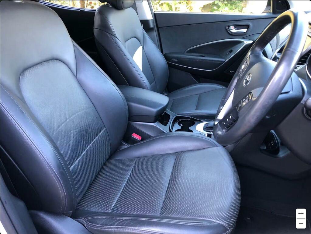 Hyundai Santa Fe 2.2 Crdi Blue Drive Premium Se 4Wd Euro 6 S White #5