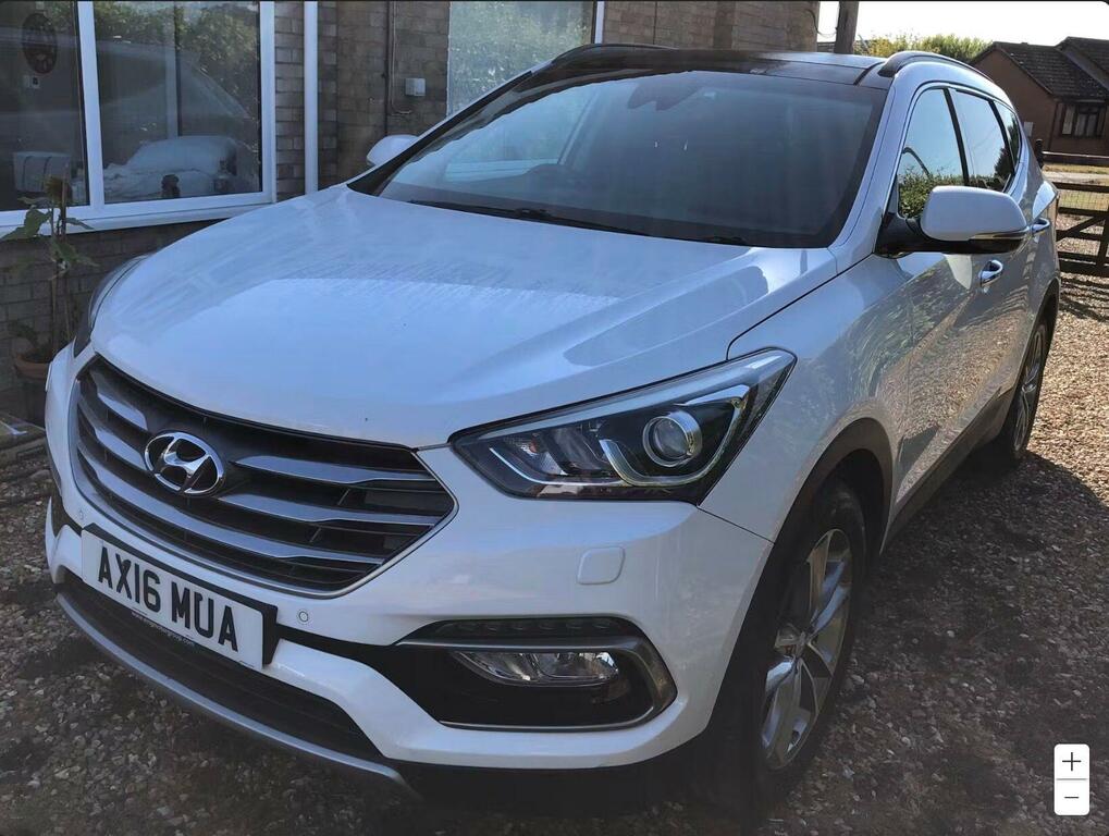 Hyundai Santa Fe 2.2 Crdi Blue Drive Premium Se 4Wd Euro 6 S White #3