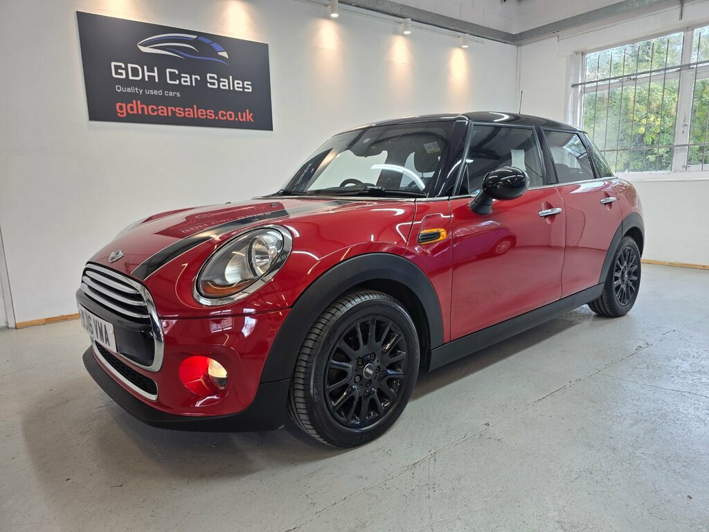 Mini Hatch 1.5 Cooper Hatchback Euro 6 Ss Red