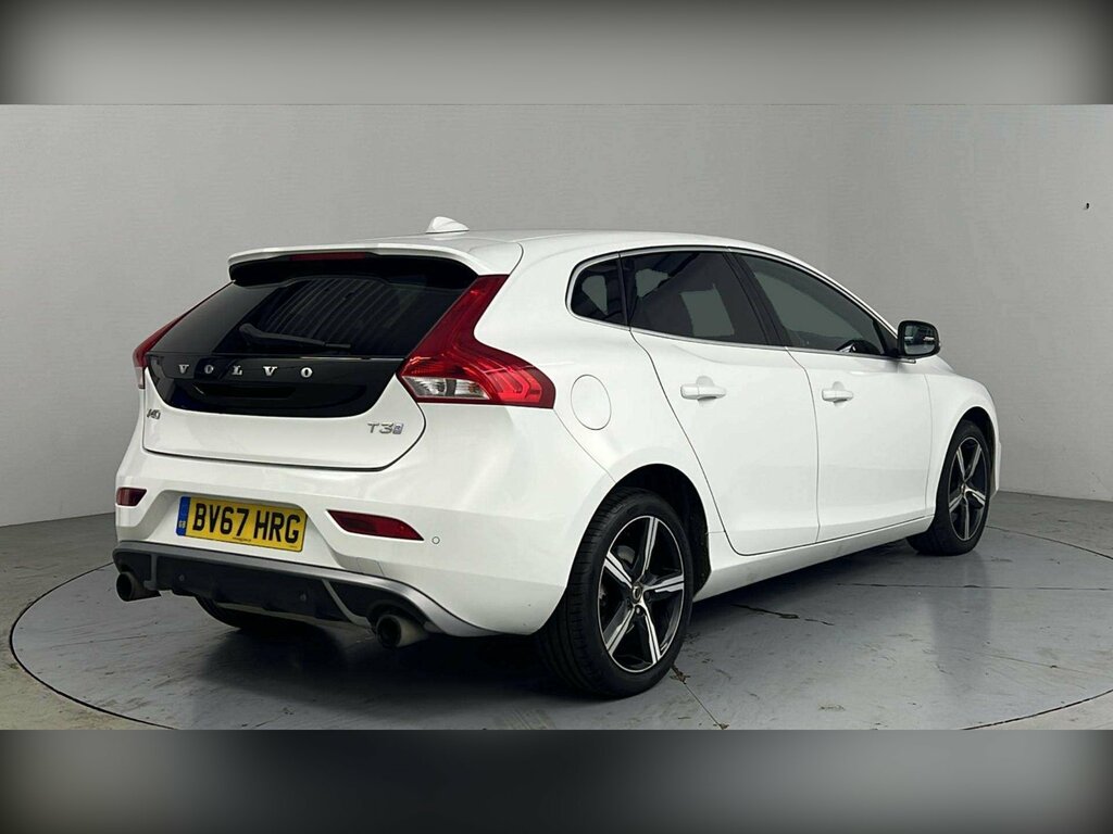Volvo V40 1.5 T3 R-design Nav Plus Hatchback BV67HRG White #3