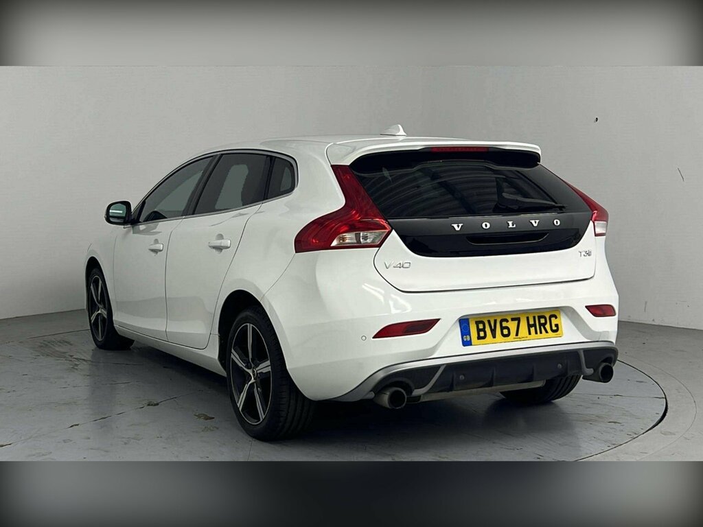 Volvo V40 1.5 T3 R-design Nav Plus Hatchback BV67HRG White #2