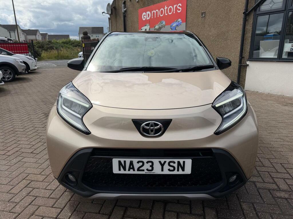 Toyota Aygo X 1.0 Vvt-i Exclusive Euro 6 Ss Beige #3