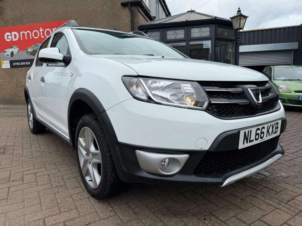 Dacia Sandero Stepway 0.9 Tce Laureate Euro 6 Ss White #6