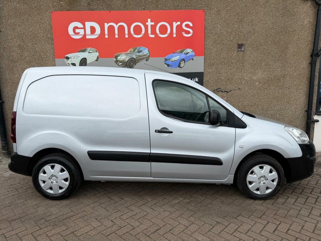 Peugeot Partner 850 1.6 Bluehdi 100 Professional Van Non S #14