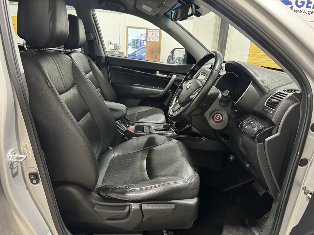 Kia Sorento 2.2 Crdi Kx-3 Suv Awd Euro 5 194 White #21