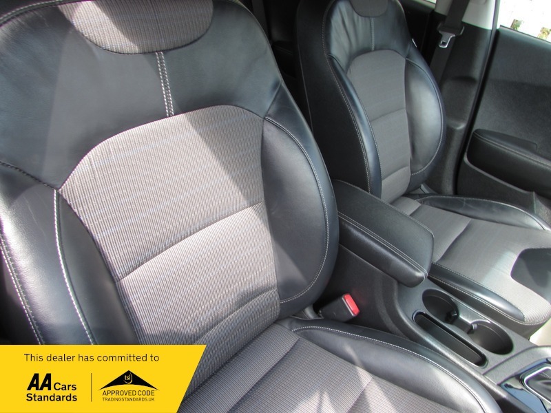 Kia Niro 2 PN17XPR White #3