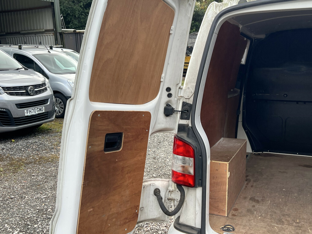 Volkswagen Transporter T30 Tdi Pv Highline Bmt Beige #14