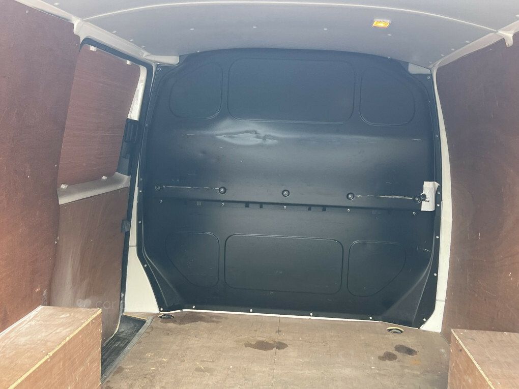 Volkswagen Transporter T30 Tdi Pv Highline Bmt Beige #16