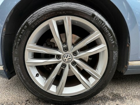 Volkswagen Passat 2.0 Tdi Scr 190 R-line Red #66