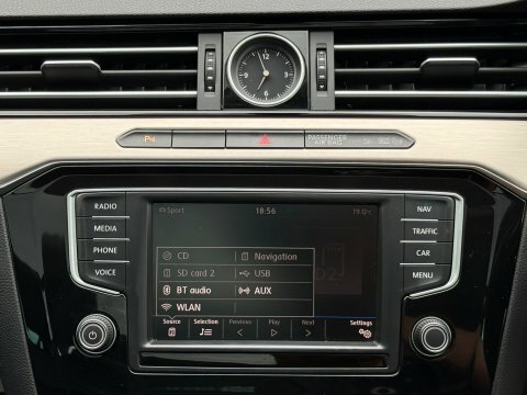 Volkswagen Passat 2.0 Tdi Scr 190 R-line Red #48