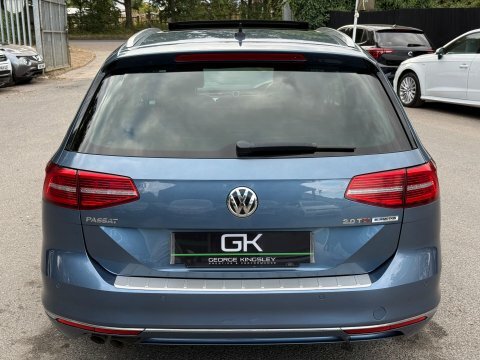 Volkswagen Passat 2.0 Tdi Scr 190 R-line Red #8