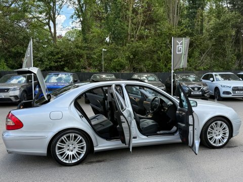 Mercedes-Benz E Class 3.0 E320 Cdi Sport Estate G-tronic 215 Black #21
