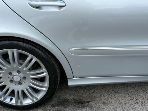 Mercedes-Benz E Class 3.0 E320 Cdi Sport Estate G-tronic 215 Black #60