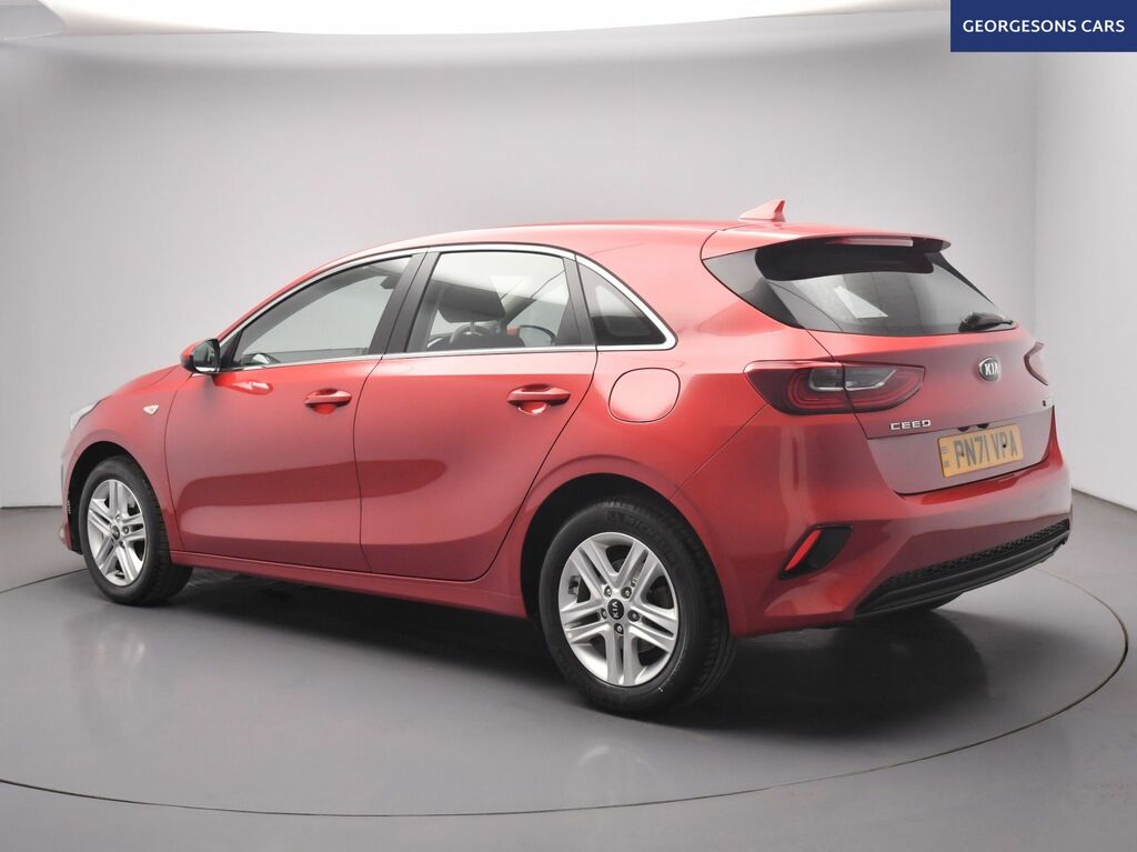 Kia Ceed Crdi Mhev 2 Hatchback Red #2