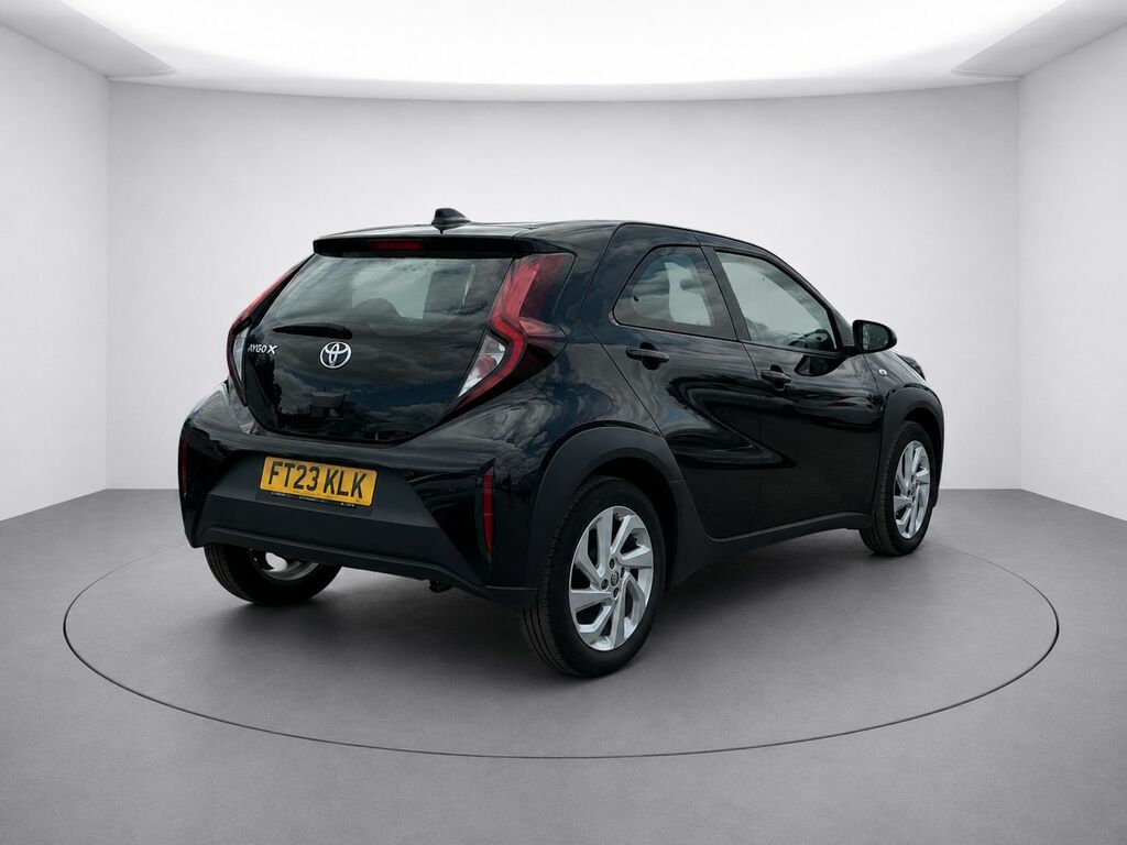 Toyota Aygo X Vvt-i Pure Hatchback Black #3