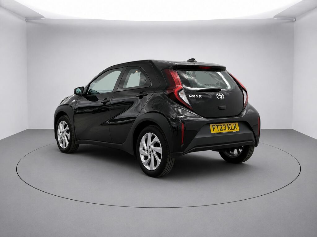 Toyota Aygo X Vvt-i Pure Hatchback Black #2