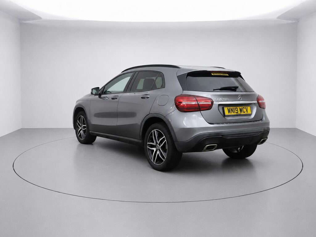 Mercedes-Benz GLA Class Gla180 Urban Edition Suv Grey #3