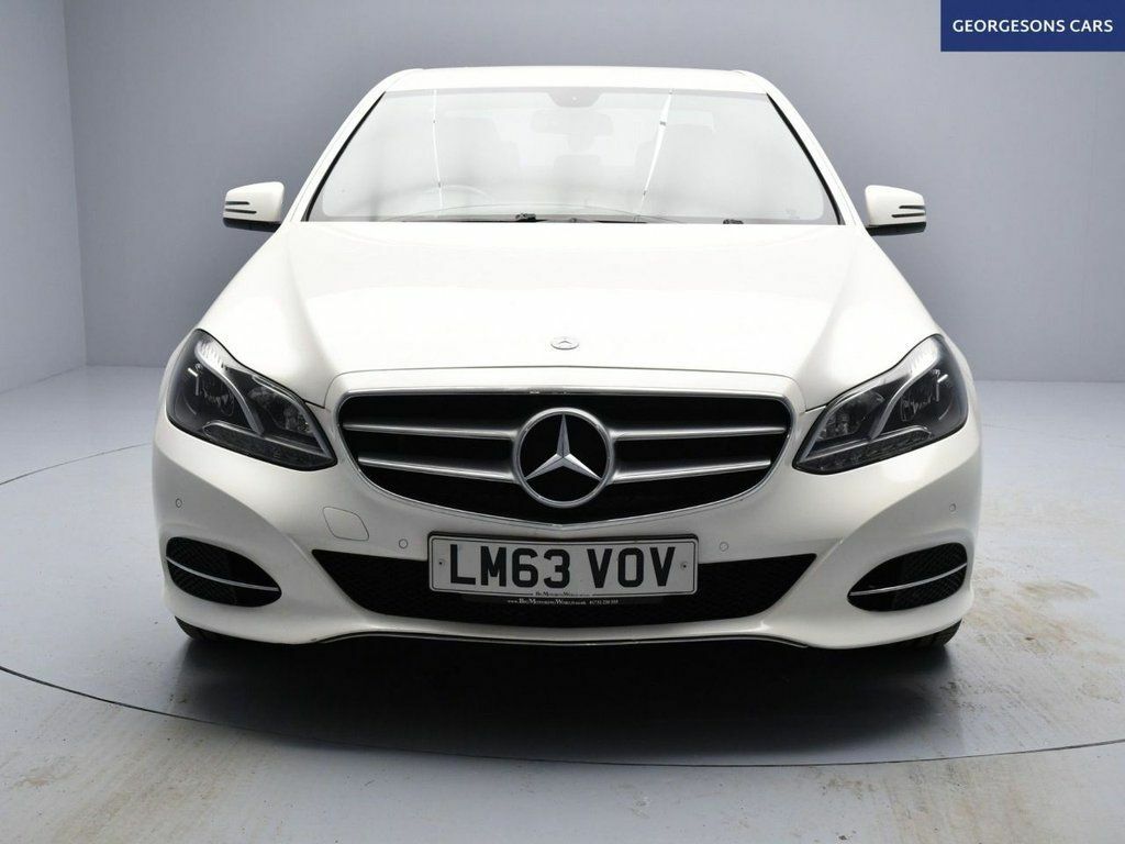 Mercedes-Benz E Class E220 Cdi Se Saloon White #2