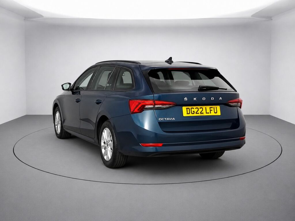Skoda Octavia Tdi Se Technology Estate Blue #6