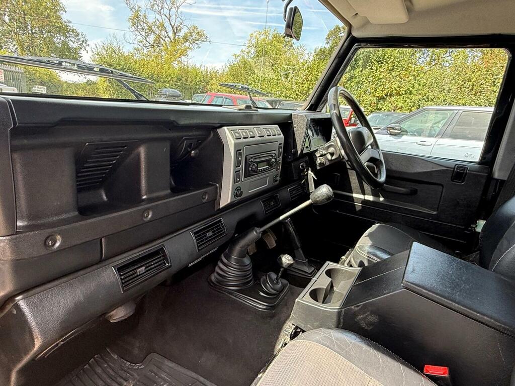Land Rover Defender 90 2.5 90 Td5 County Station Wagon 120 Bhp Black #20