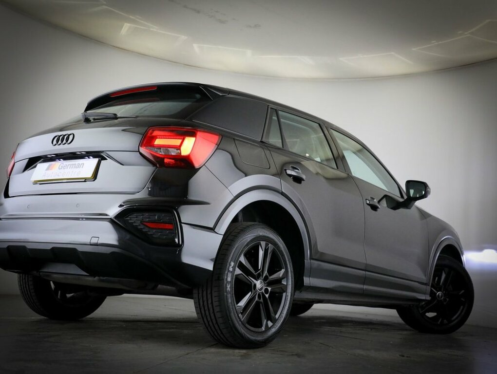 Audi Q2 1.5L Sport Black #6