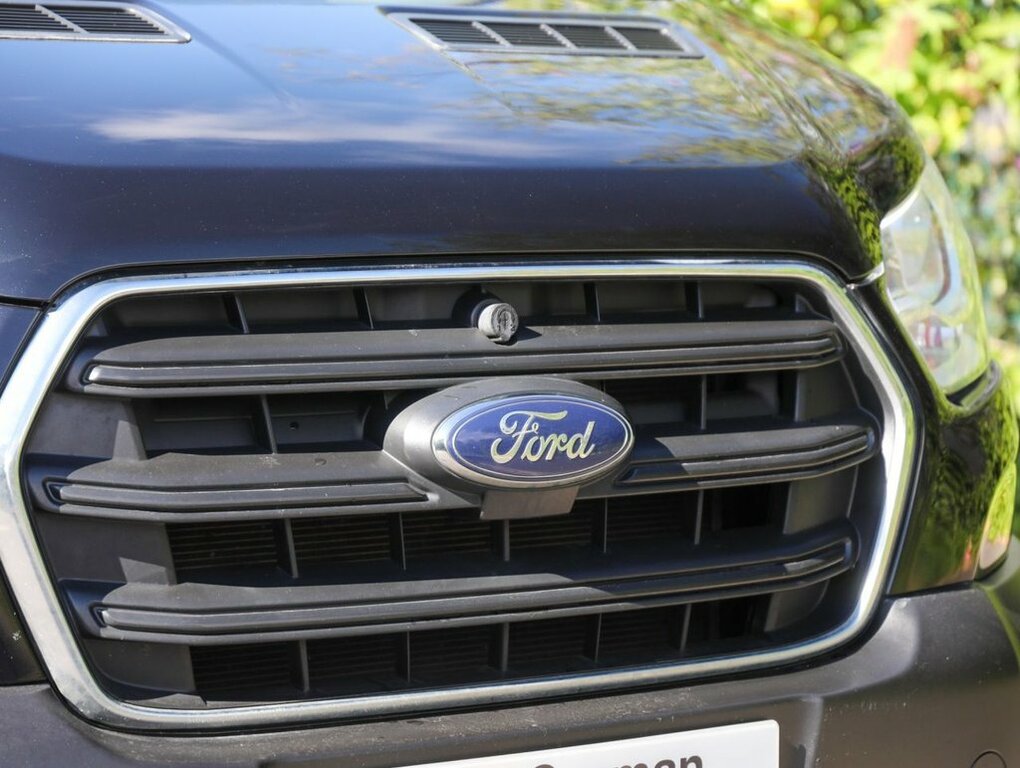 Ford Transit Custom 2L Trend Black #5