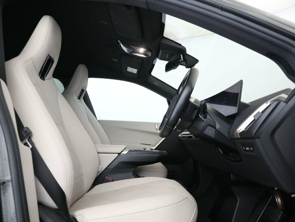 BMW iX 240Kw Xdrive40 M Sport 76.6Kwh Black #24