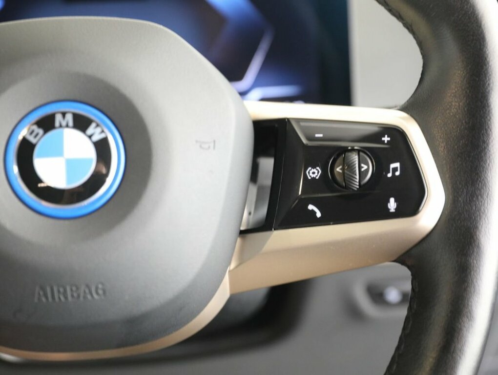 BMW iX 240Kw Xdrive40 M Sport 76.6Kwh Black #57