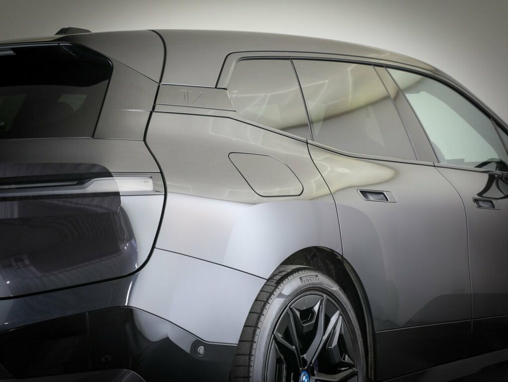 BMW iX 240Kw Xdrive40 M Sport 76.6Kwh Black #7