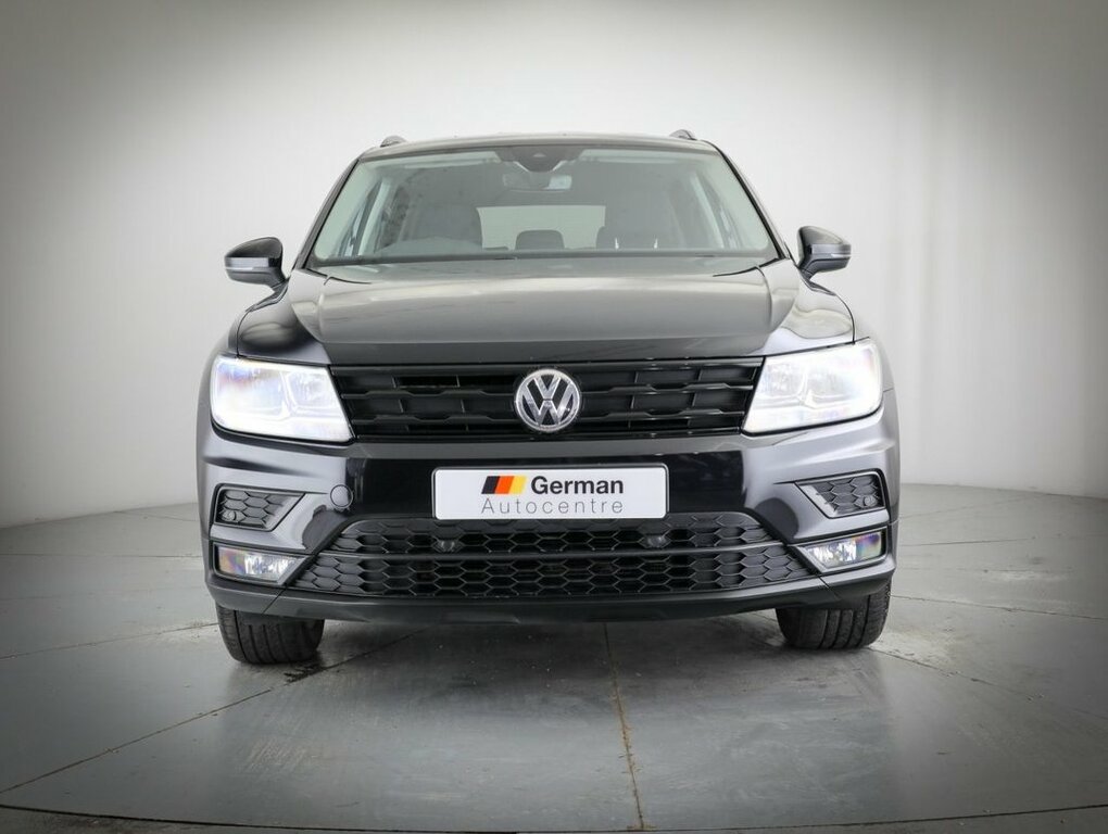 Volkswagen Tiguan Allspace 2L Match Black #4