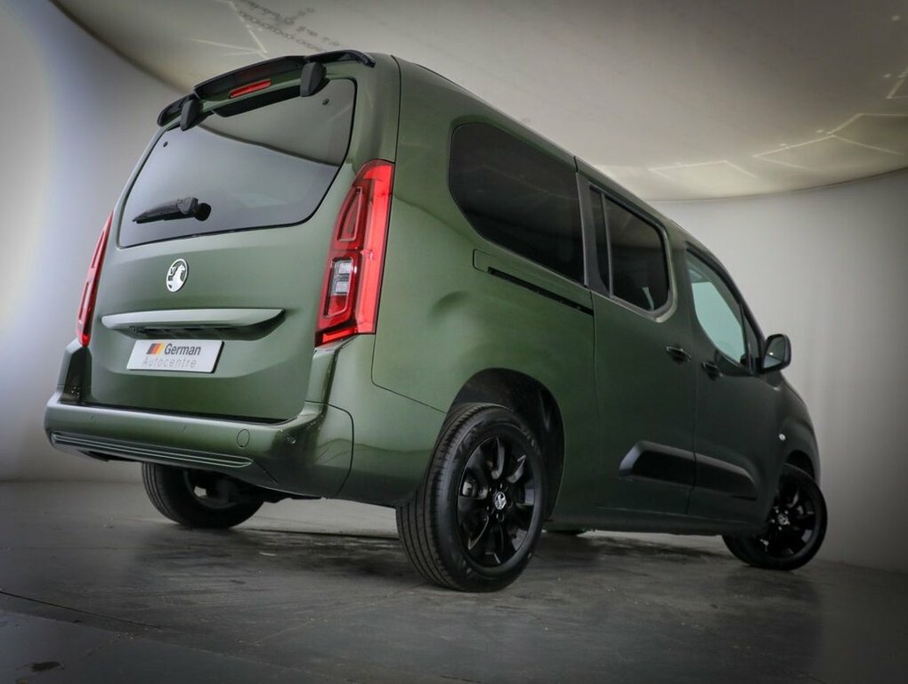 Vauxhall Combo-e Life Mpv NL75WDK Green #4