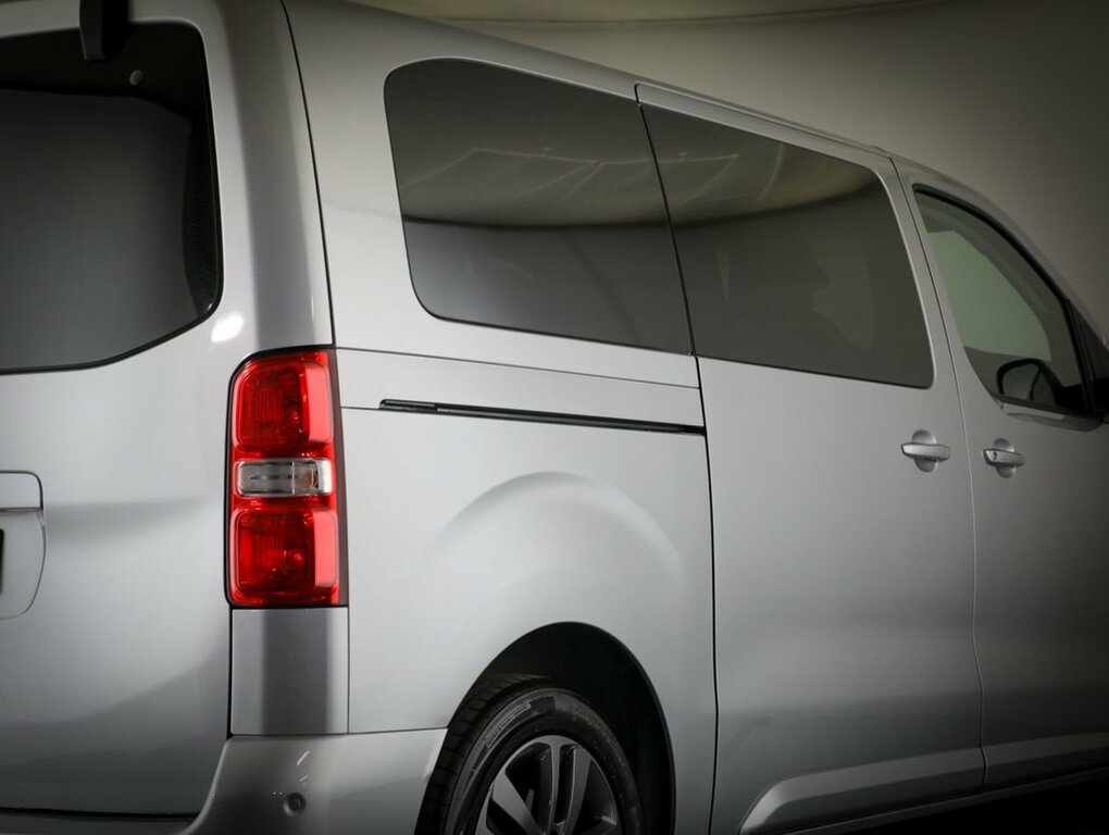 Peugeot Traveller 2L Allure Silver #6