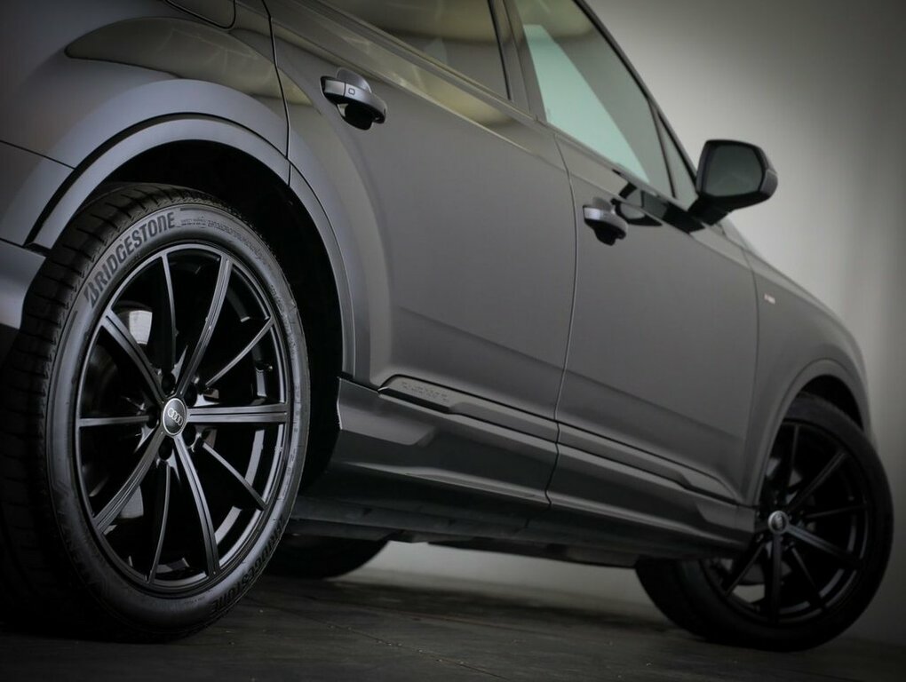 Audi Q7 3.0 Tfsie V6 55 Sport Suv Plug In Hybri Black #9