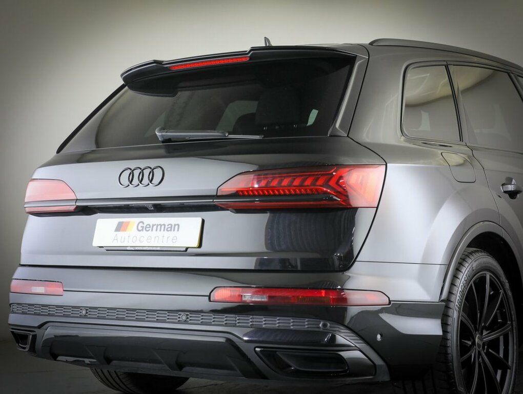Audi Q7 3L Black Edition Black #5