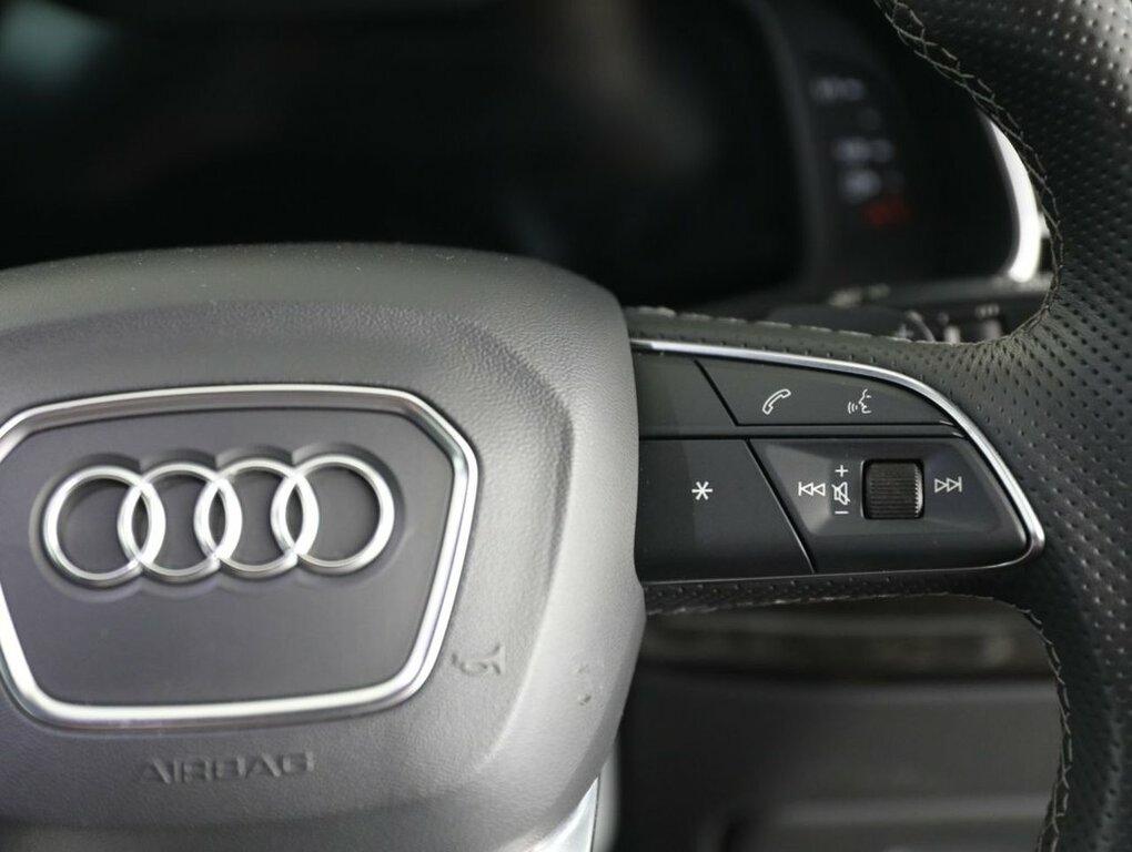 Audi Q7 3.0 Tfsie V6 55 Sport Suv Plug In Hybri Black #48