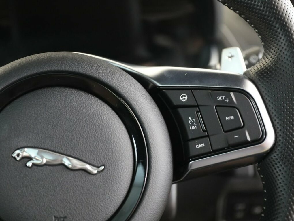 Jaguar F-Type 2.0 P300 R-dynamic Silver #55