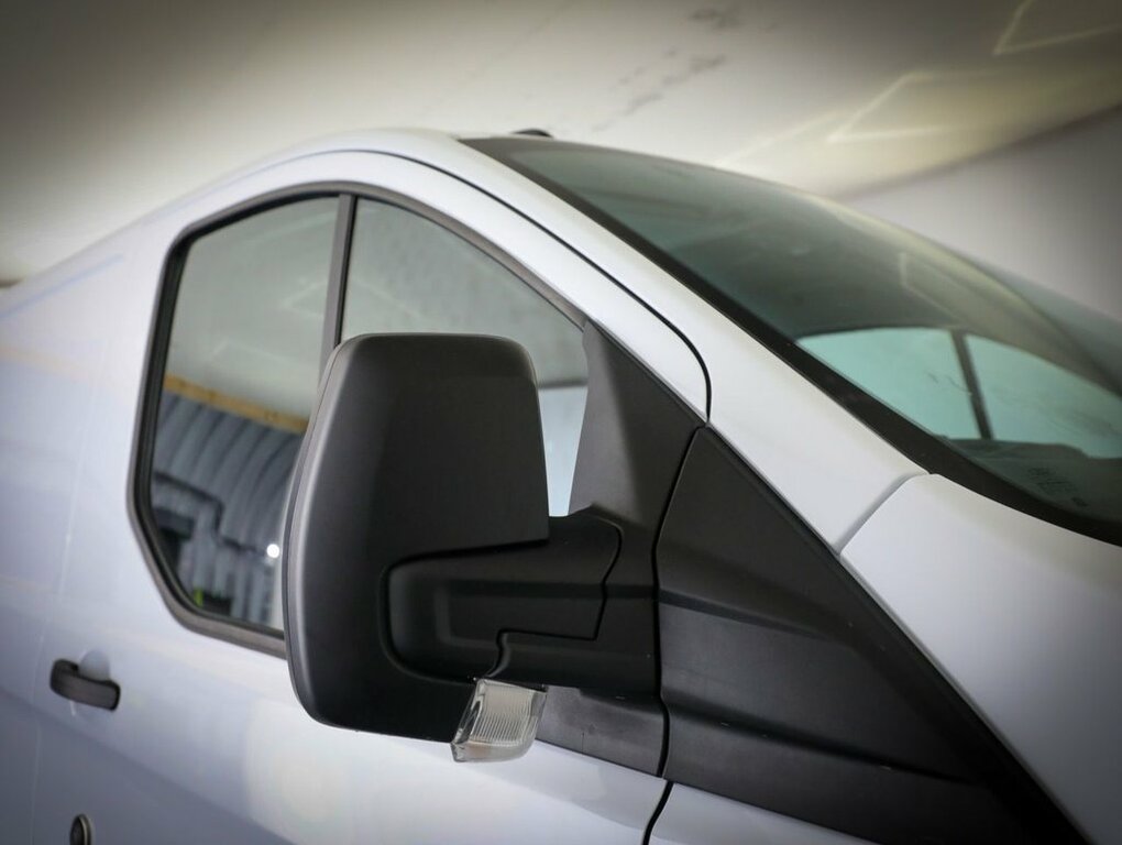 Ford Transit Custom 2L Leader AE22KUP White #5