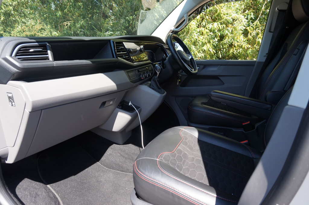 Volkswagen Transporter Sportline Lwb L2h1 #20