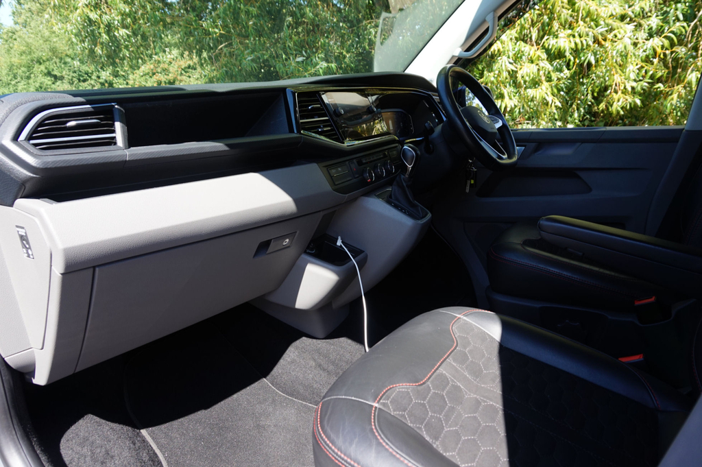 Volkswagen Transporter Sportline Lwb L2h1 #24