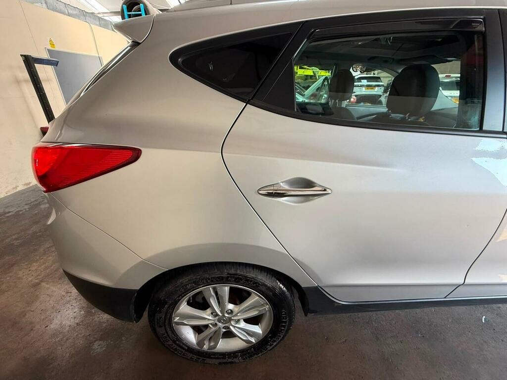 Hyundai Ix35 1.7 Crdi Premium Euro 5 Ss Silver #8