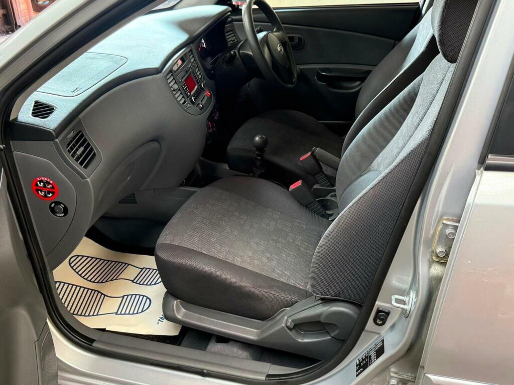 Kia RIO 2010 1.4 Strike 96 Bhp Mot Service Warranty Ser Black #46