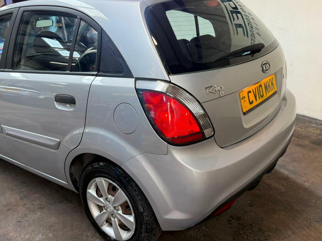 Kia RIO 2010 1.4 Strike 96 Bhp Mot Service Warranty Ser Black #17