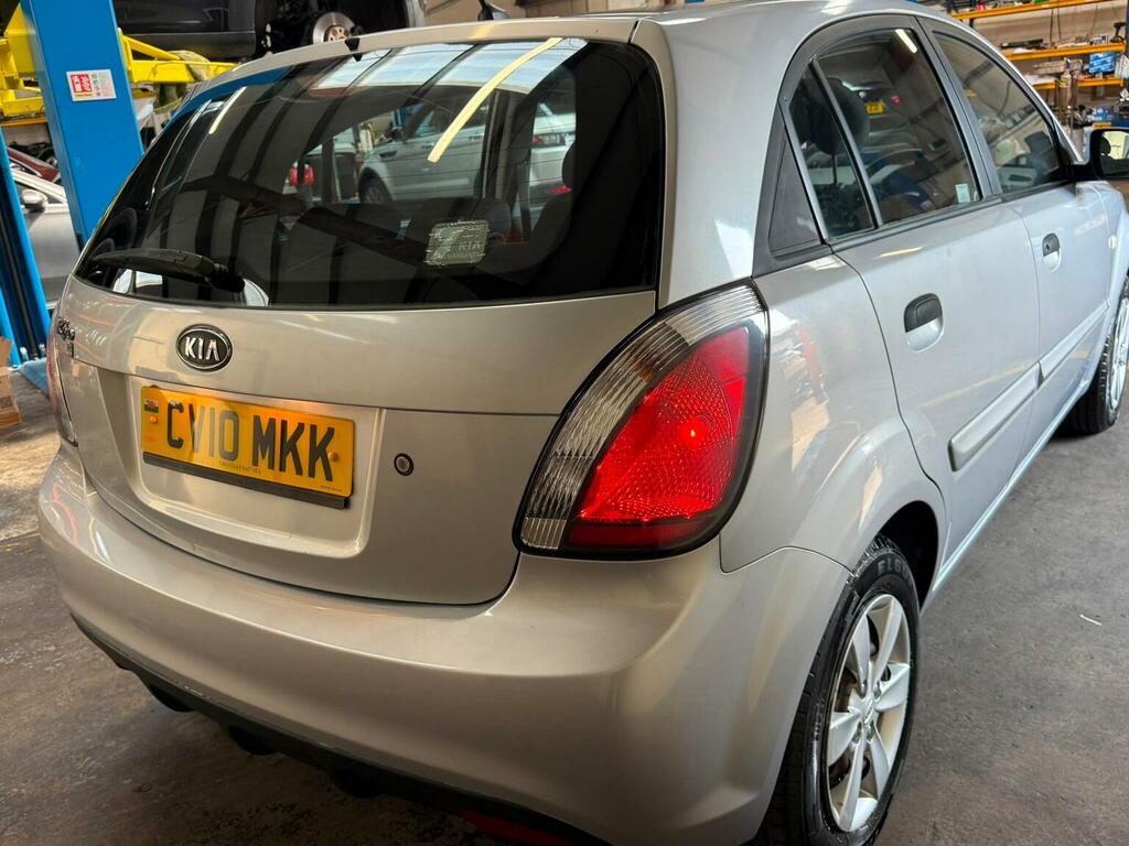 Kia RIO 2010 1.4 Strike 96 Bhp Mot Service Warranty Ser Black #11