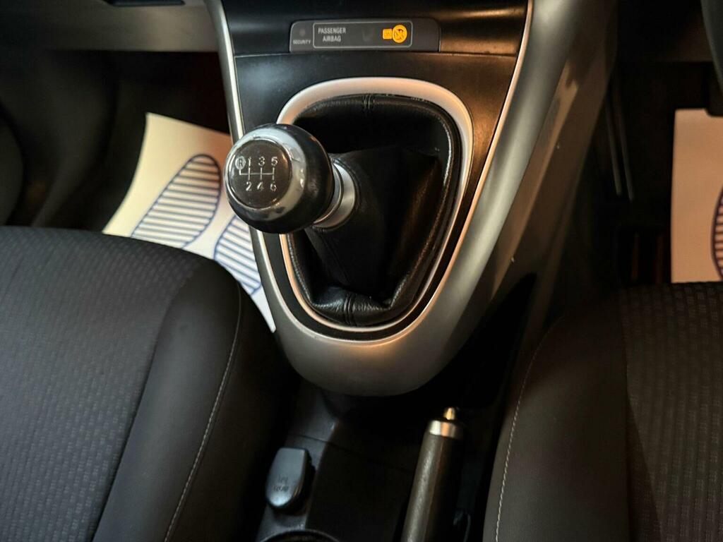 Toyota Verso 1.8 Valvematic Icon 145 Bhp Grey #21
