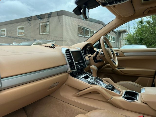 Porsche Cayenne Suv 3.6T V6 Gts Suv Tiptronics 4Wd Euro Red #16