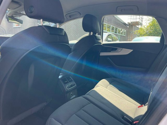 Audi A4 2.0 Tdi Ultra Sport Estate S Tronic Eur Black #7